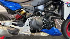 BMW F900 R